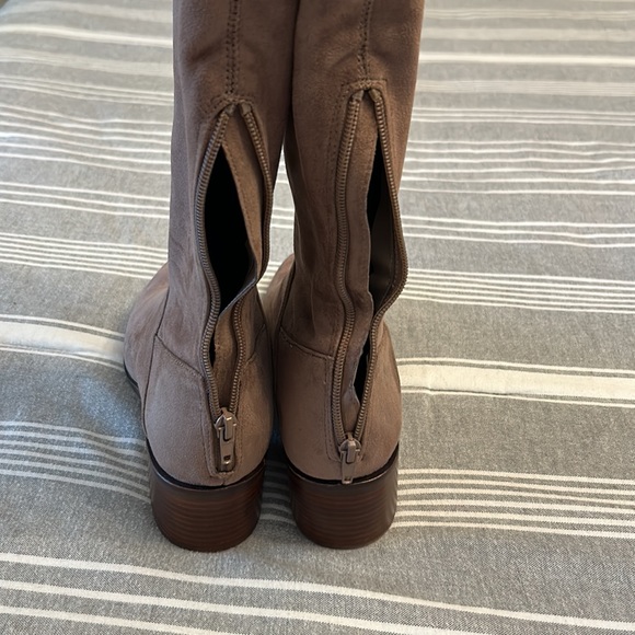 Steve Madden “Gabbie” Thigh High /OTK  boots - Taupe size 8 - Picture 5 of 5